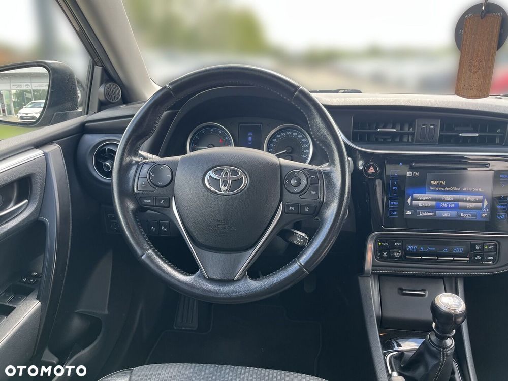 Toyota Corolla 1.6 Prestige EU6 - 8