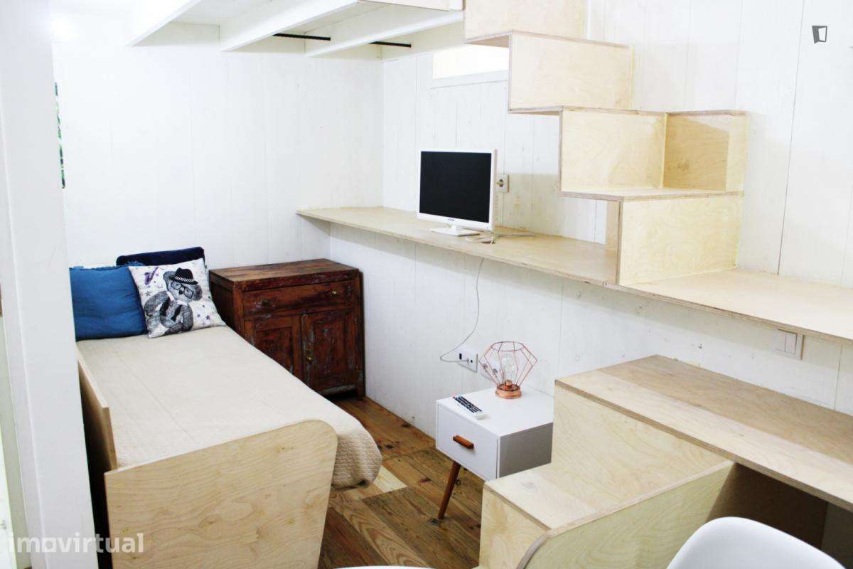 Estúdio - localizado em Montes Claros Coimbra - Grande imagem: 3/12