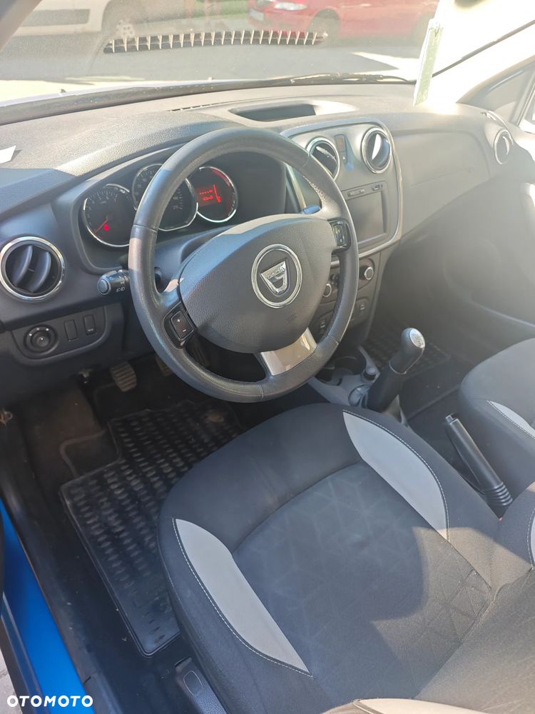 Dacia Sandero - 3