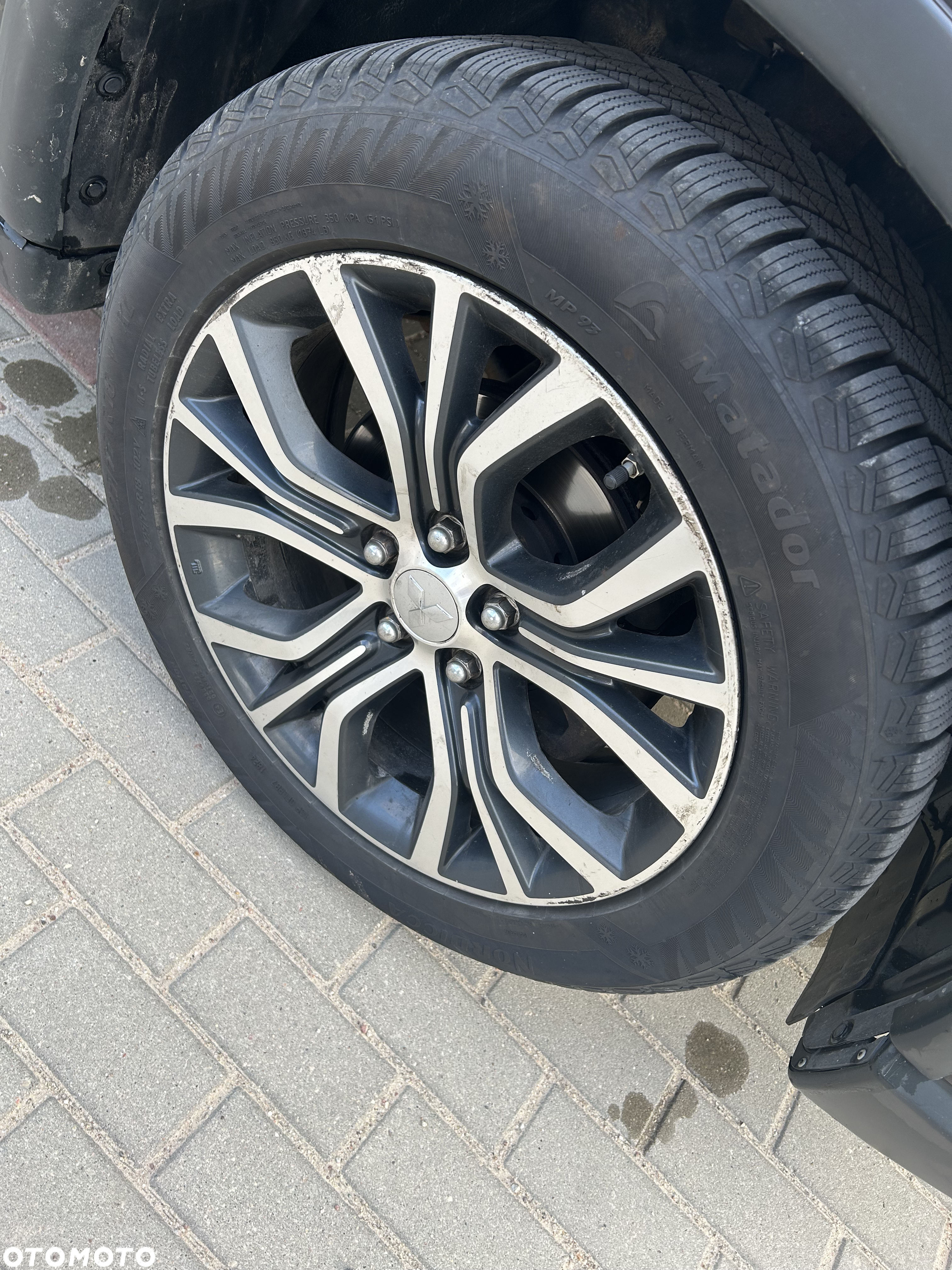 Mitsubishi Outlander 2.0 Intense + 4WD CVT - 7