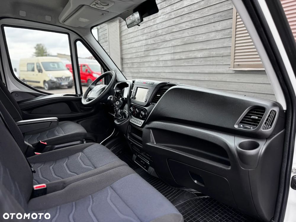 Iveco DAILY - 15
