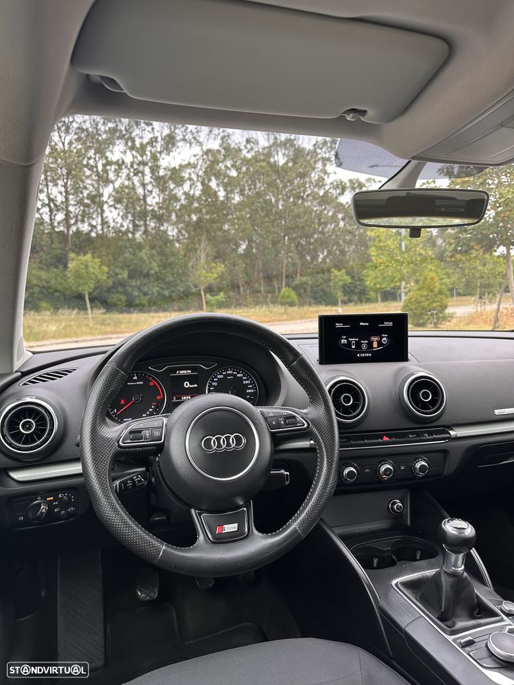 Audi A3 1.6 TDI Advance Ultra - 17
