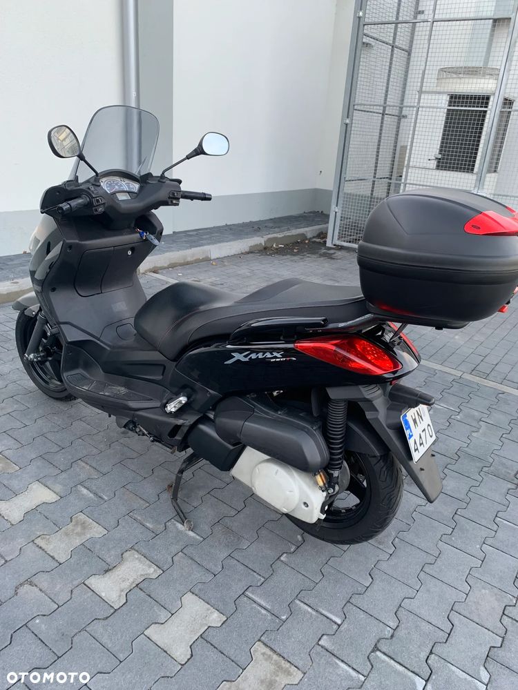 Yamaha X-max - 5