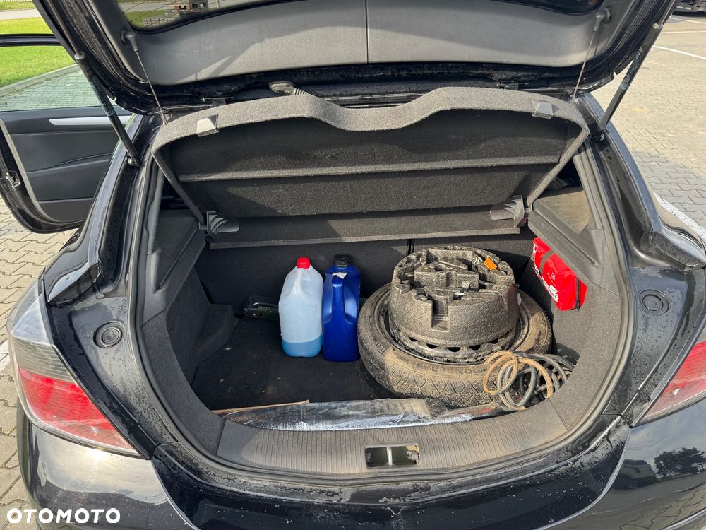 Opel Astra 2.0 T Sport - 10