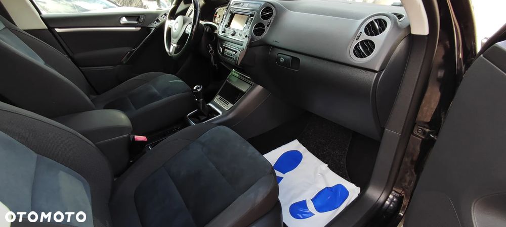 Volkswagen Tiguan - 32
