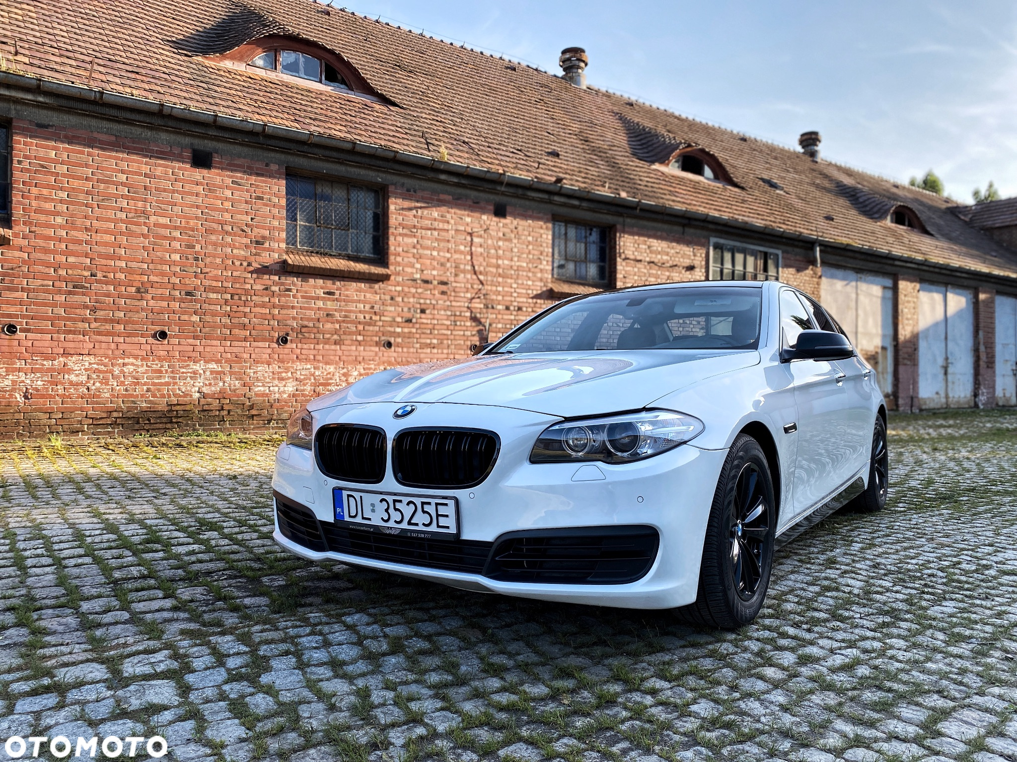 BMW Seria 5 528i xDrive - 6