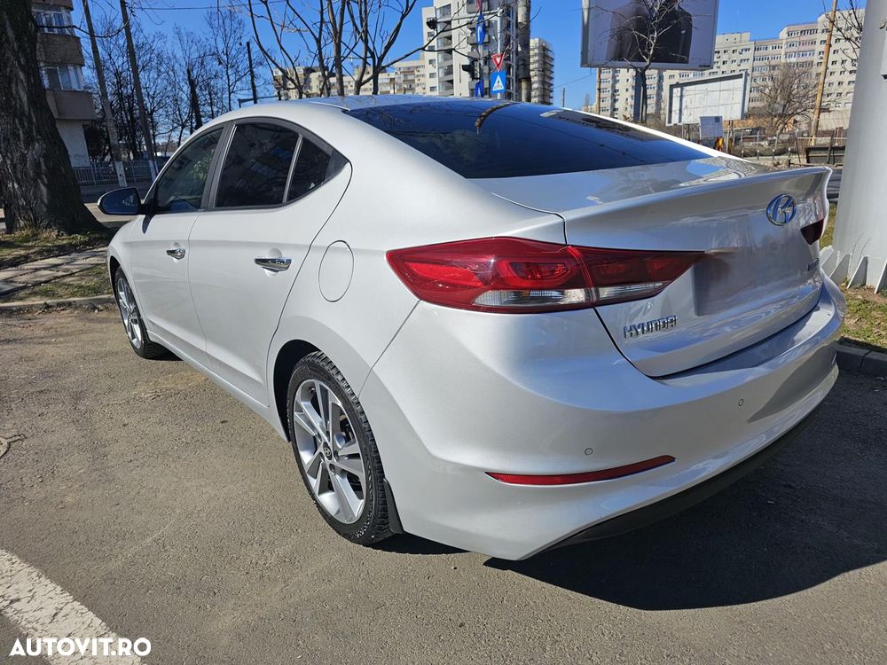 Hyundai Elantra 1.6 CRDI Highway - 7