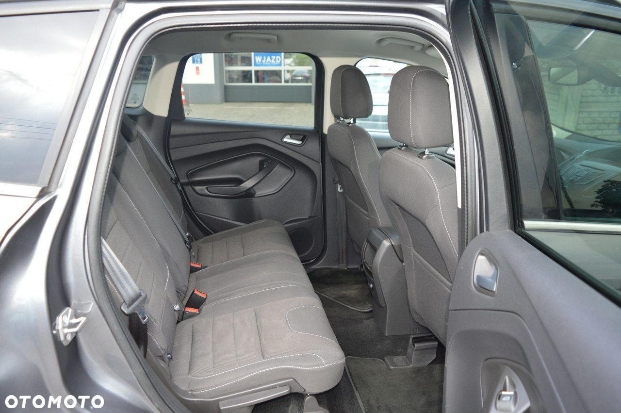 Ford Kuga - 28