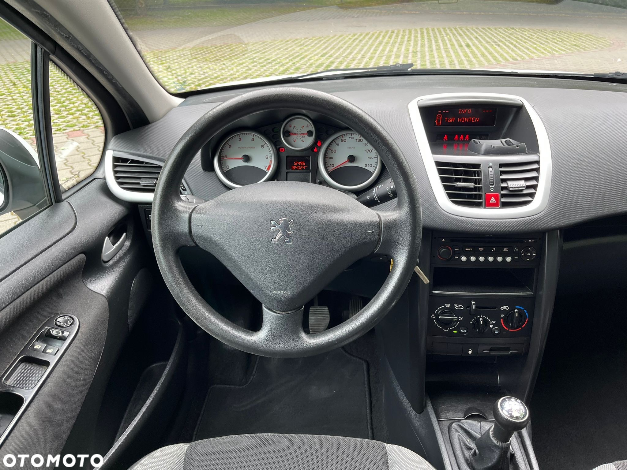 Peugeot 207 - 15