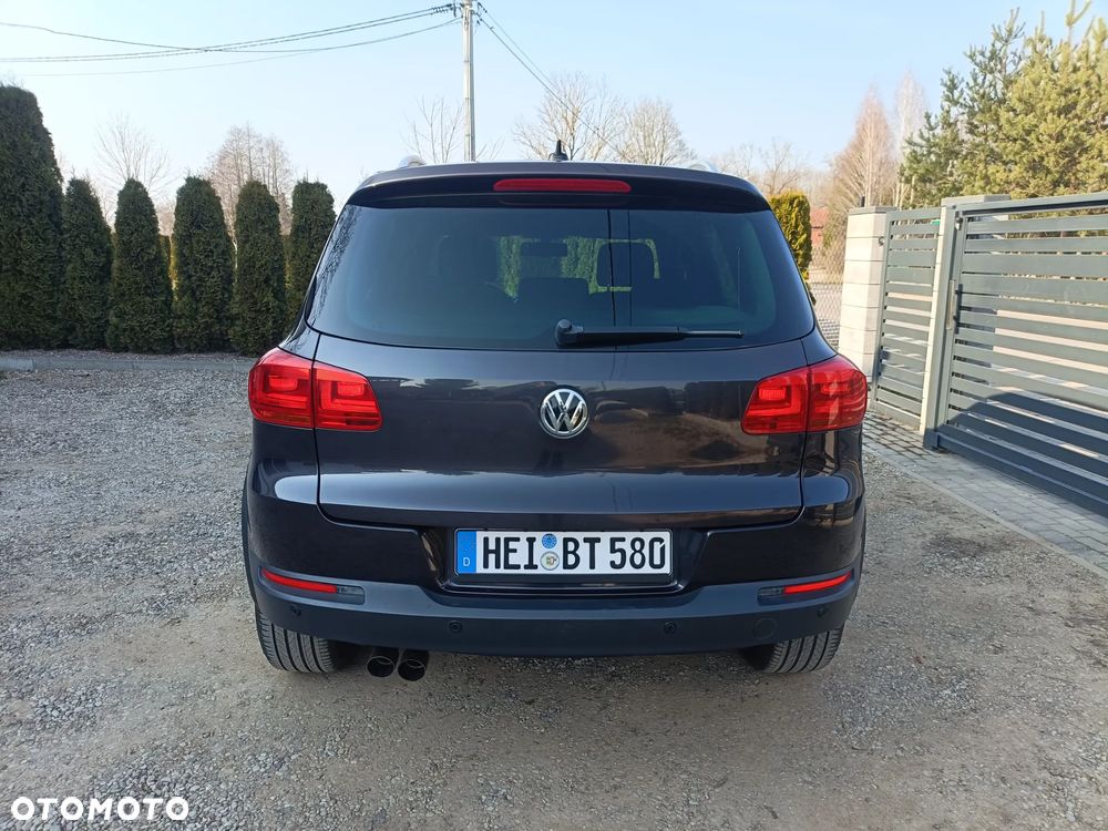 Volkswagen Tiguan 2.0 TDI DPF BlueMotion Technology Lounge Sport & Style - 9