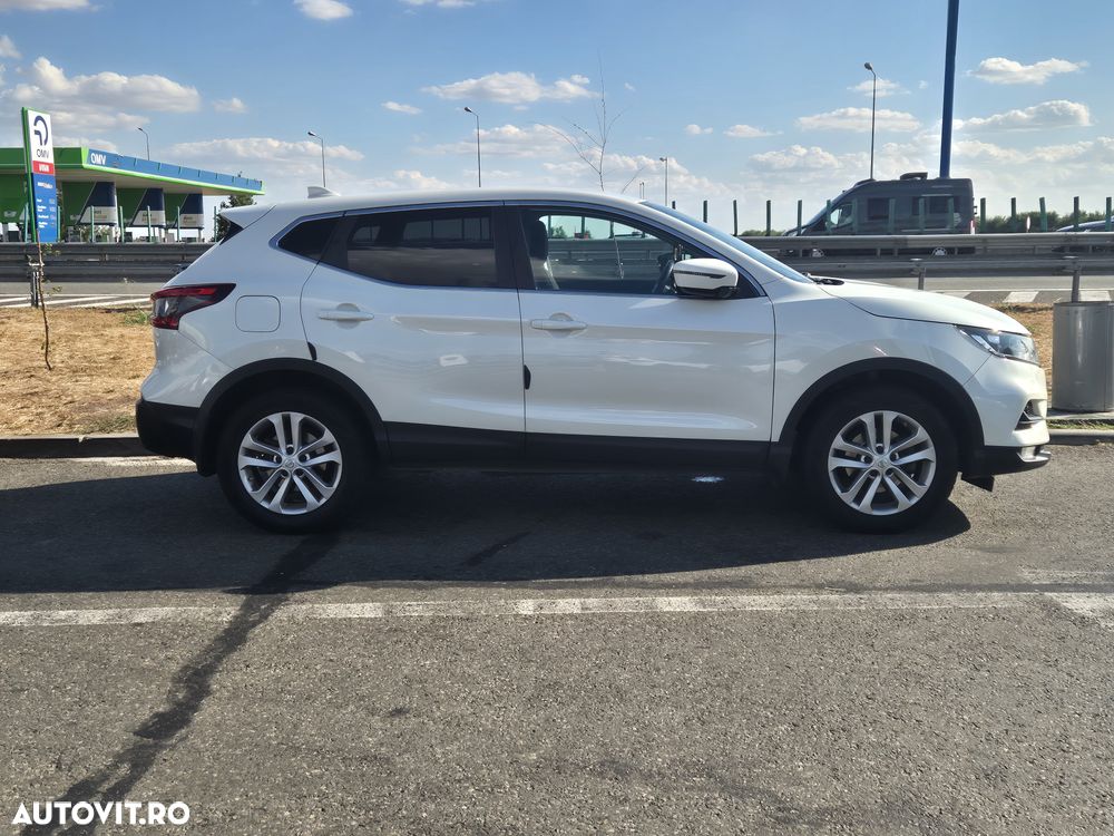 Nissan Qashqai 1.6L dCi Start/Stop 4X4-i N-Connecta - 24