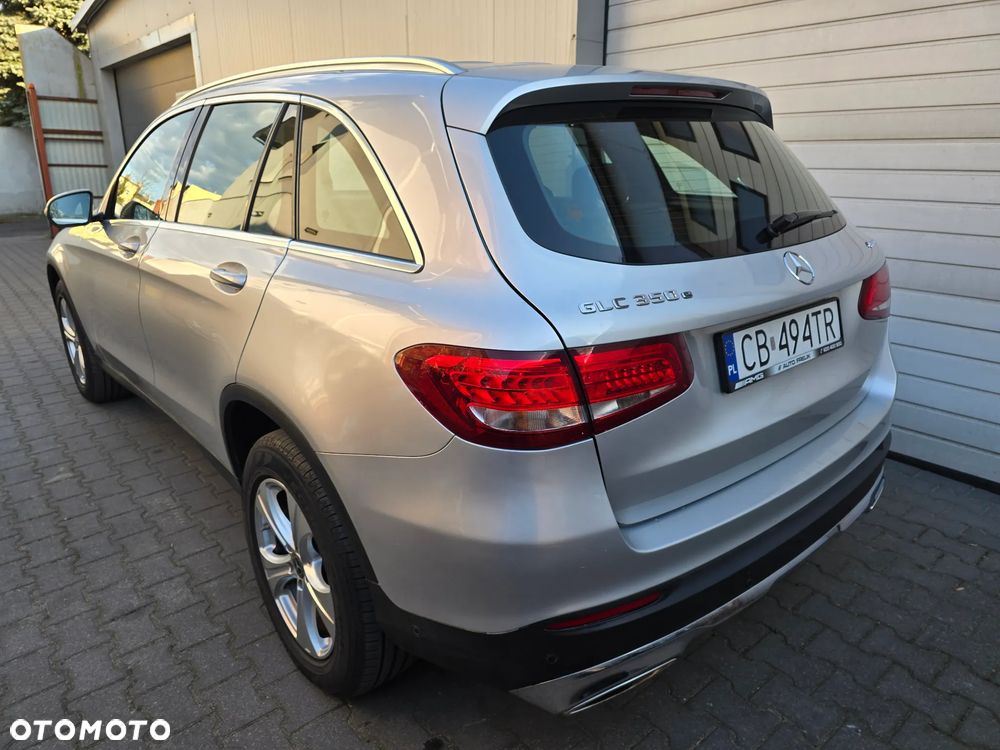 Mercedes-Benz GLC 300 e 4-Matic - 4