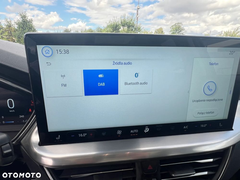 Ford Focus 1.0 EcoBoost Titanium X - 31