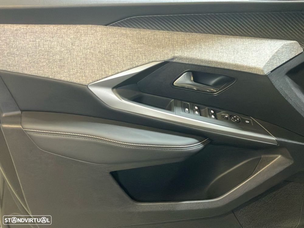 Peugeot 3008 1.2 Hybrid Allure e-DCS6 - 20