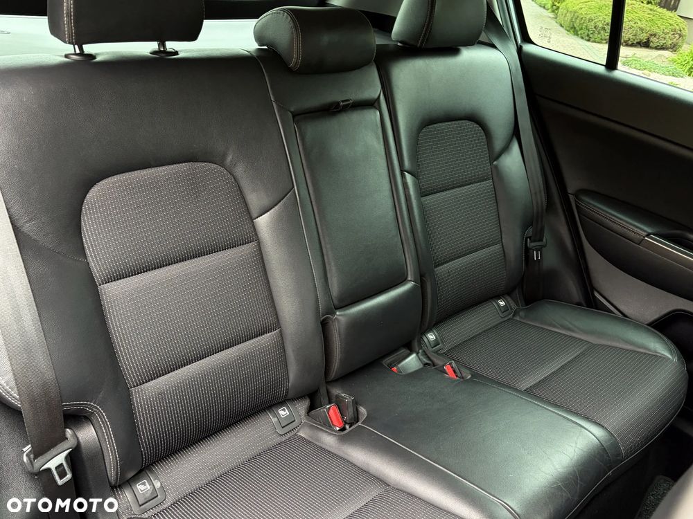 Kia Sportage 1.7 CRDI Business Line 2WD - 26