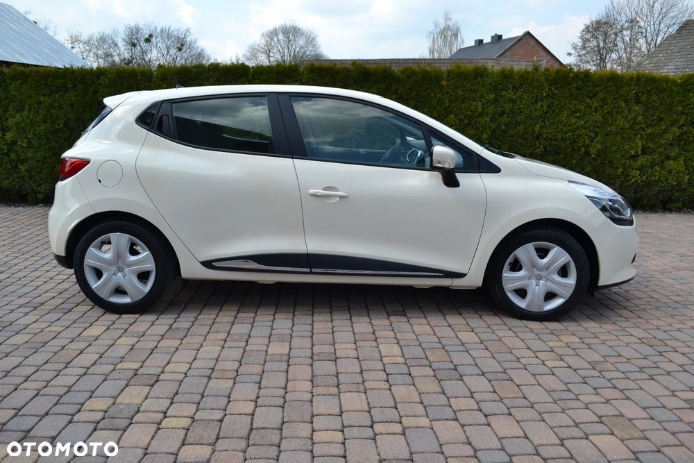 Renault Clio 1.2 16V Alize - 8