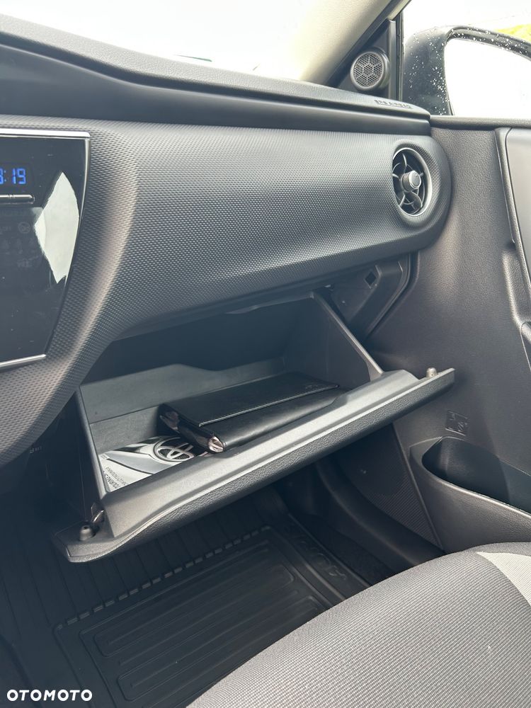 Toyota Auris 1.6 Active - 23