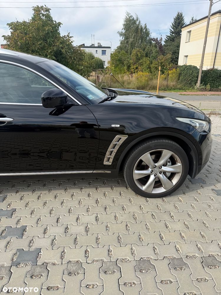 Infiniti FX FX30d S Premium - 3