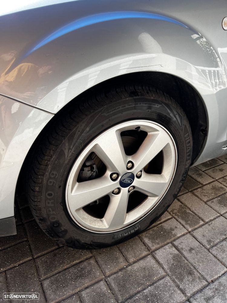 Ford Focus SW - 14