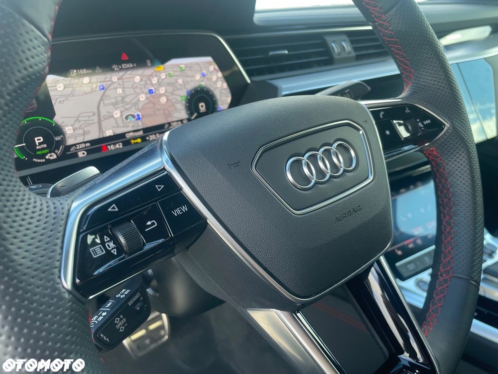 Audi Q8 Sportback e-tron - 25