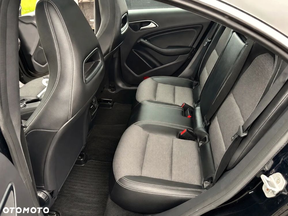 Mercedes-Benz CLA 180 BlueEFFICIENCY Edition - 6