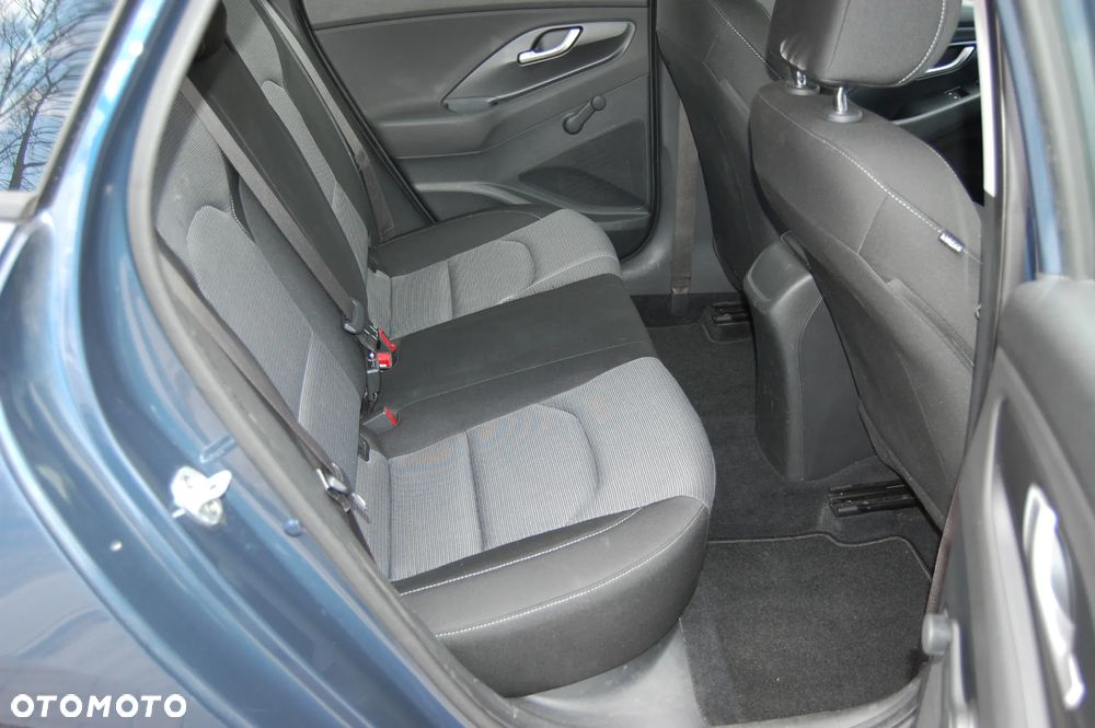 Hyundai i30 1.4 Passion Plus - 21