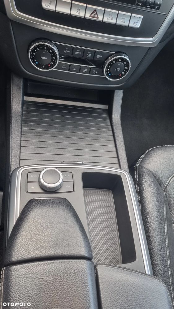 Mercedes-Benz ML - 16