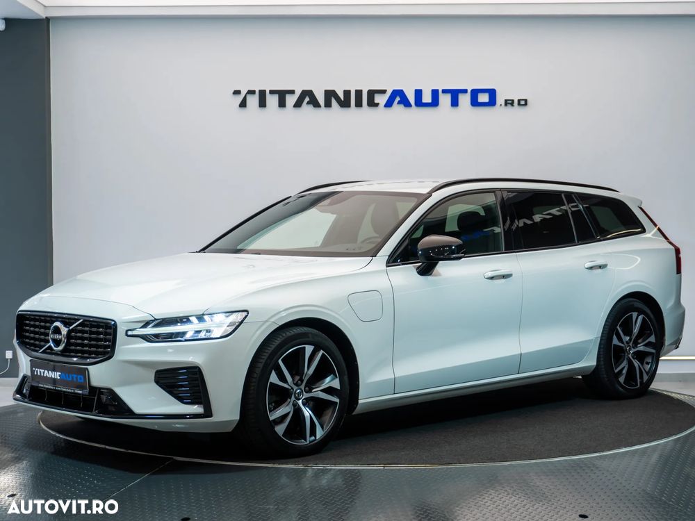 Volvo V60 T6 AWD Recharge Geartronic RDesign - 1