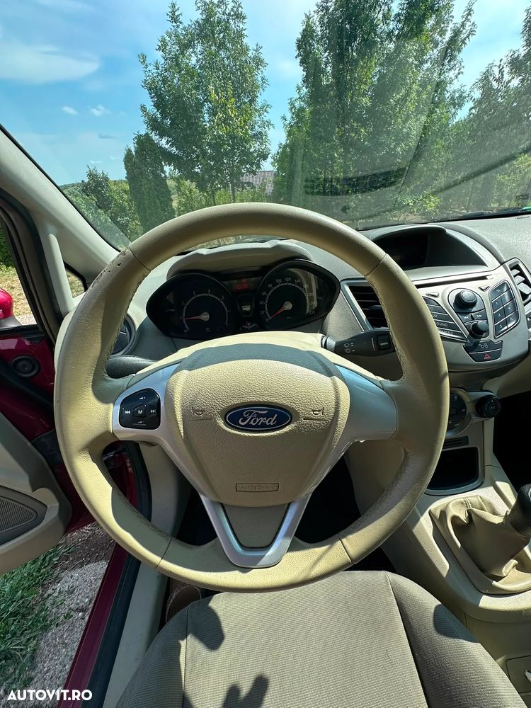 Ford Fiesta - 6