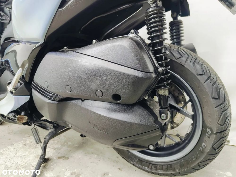 Yamaha X-max - 20