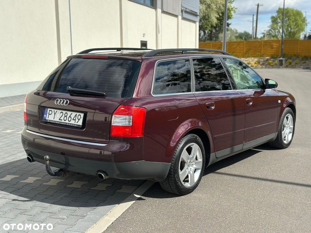 Audi A4 Avant 2.4 - 5