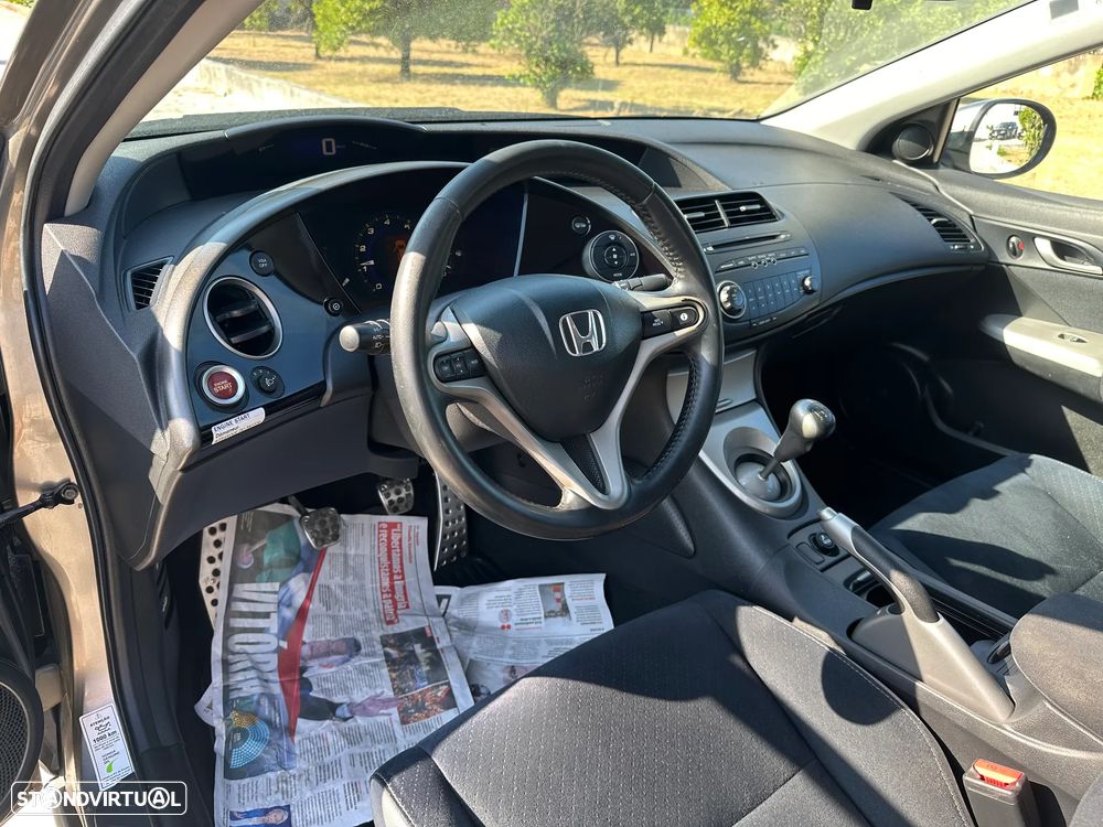 Honda Civic 1.4 Comfort - 13