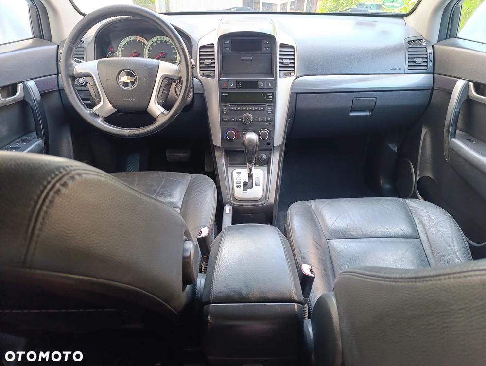 Chevrolet Captiva 2.0 d High - 16