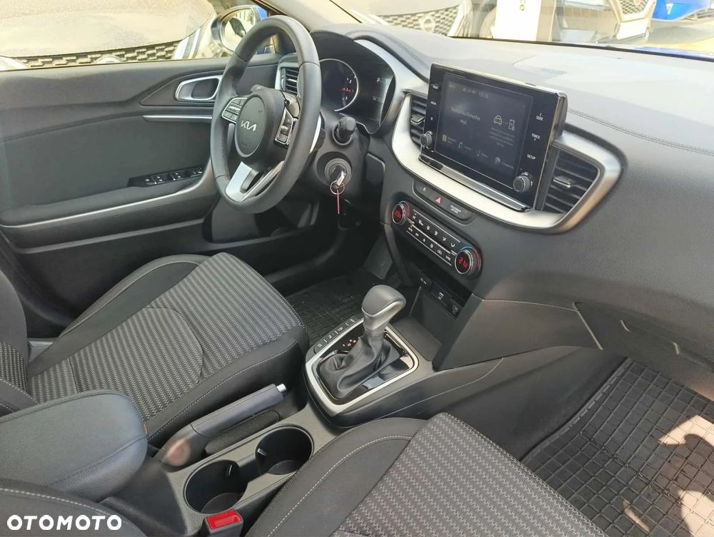 Kia XCeed 1.5 T-GDI M DCT - 12