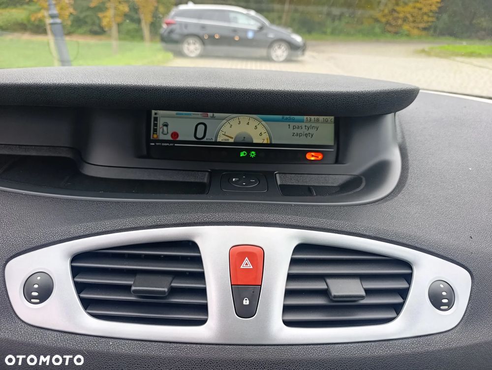 Renault Scenic 1.4 16V TCE Expression - 21