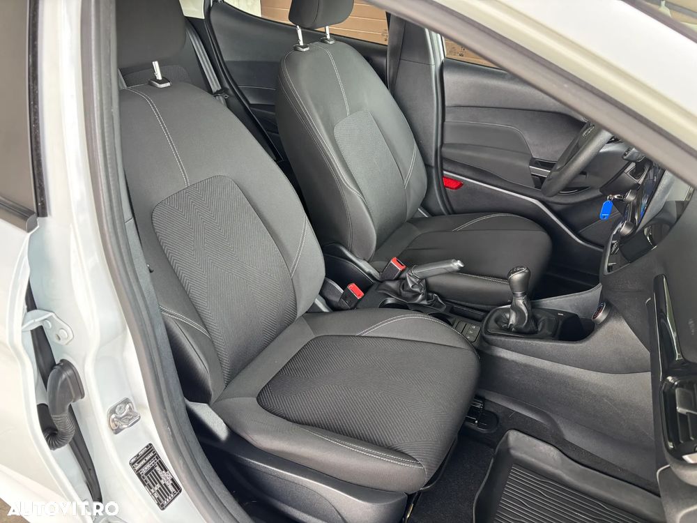 Ford Fiesta 1.1 Trend Connected - 29