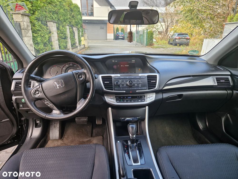 Honda Accord 2.4 LX - 7