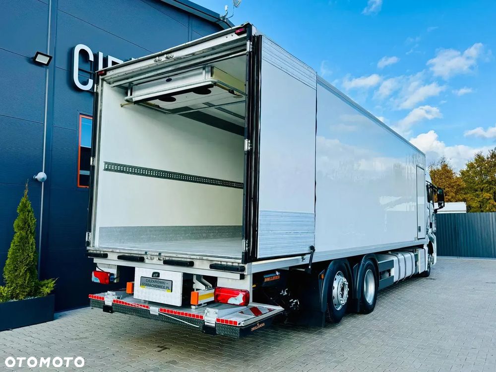 MAN MAN MAN TGX 26.440 // E6 // chłodnia z windą // 22 Epal // sypialka // - 12