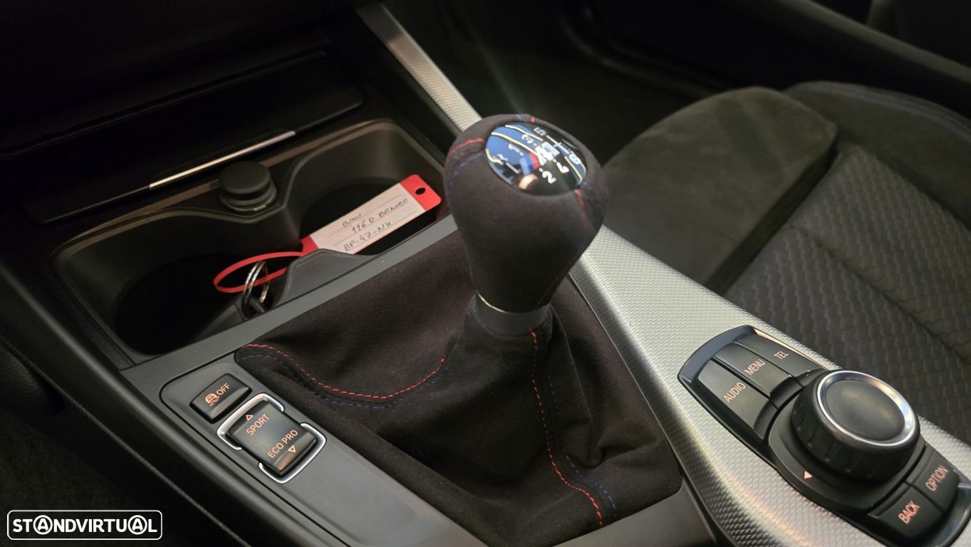 BMW 118 d Pack M - 44