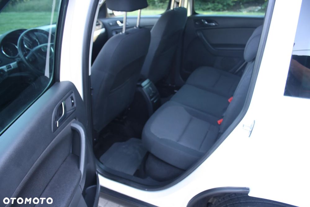 Skoda Yeti 2.0 TDI Elegance PLUS EDITION - 12