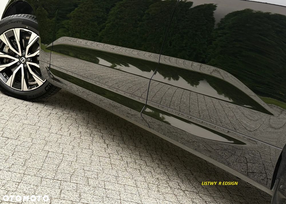 Volvo XC 60 B4 D Plus Dark - 35