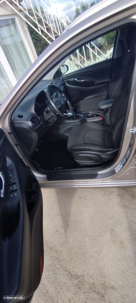 Hyundai i30 SW 1.6 CRDi Style+Navi - 7