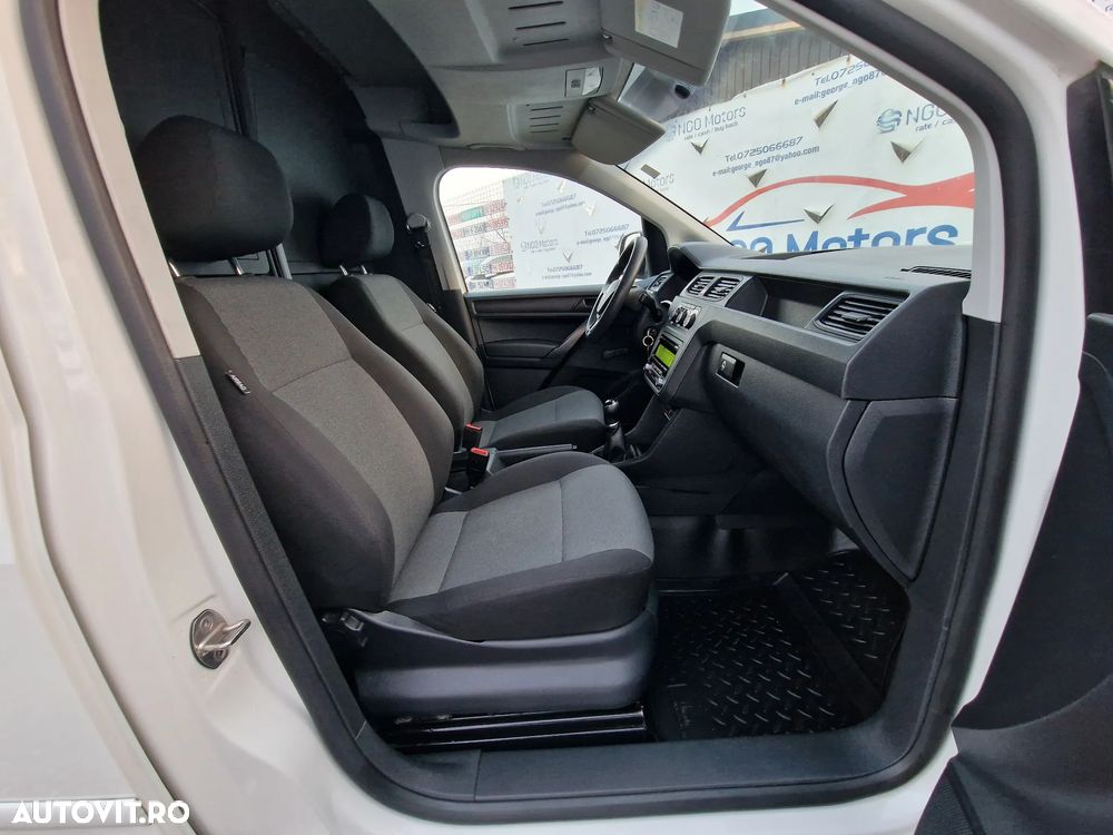 Volkswagen Caddy Maxi - 8