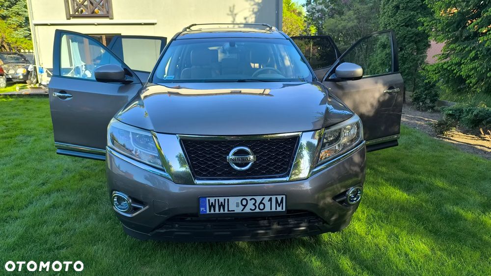 Nissan Pathfinder - 10