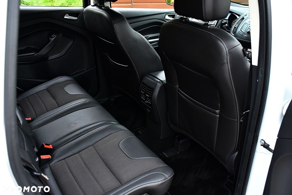 Ford Kuga 2.0 TDCi 4x4 Titanium - 8
