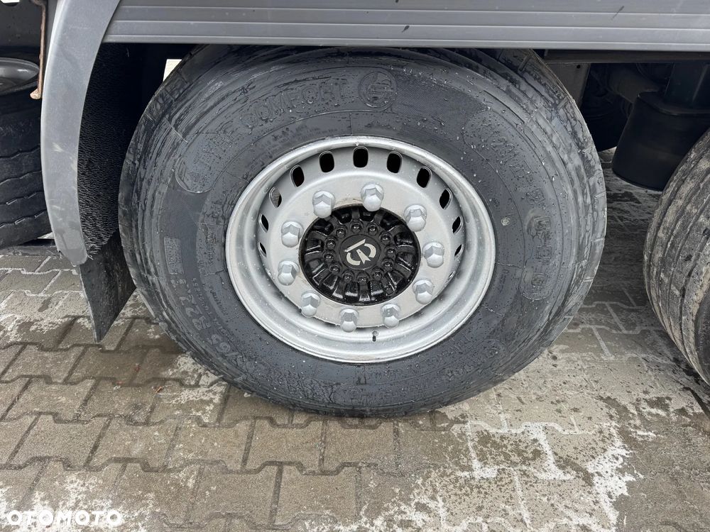 Krone Chłodnia ,Doppelstock , Carrier Vector 1550 - 18