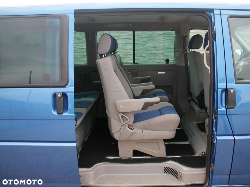 Volkswagen Multivan - 19