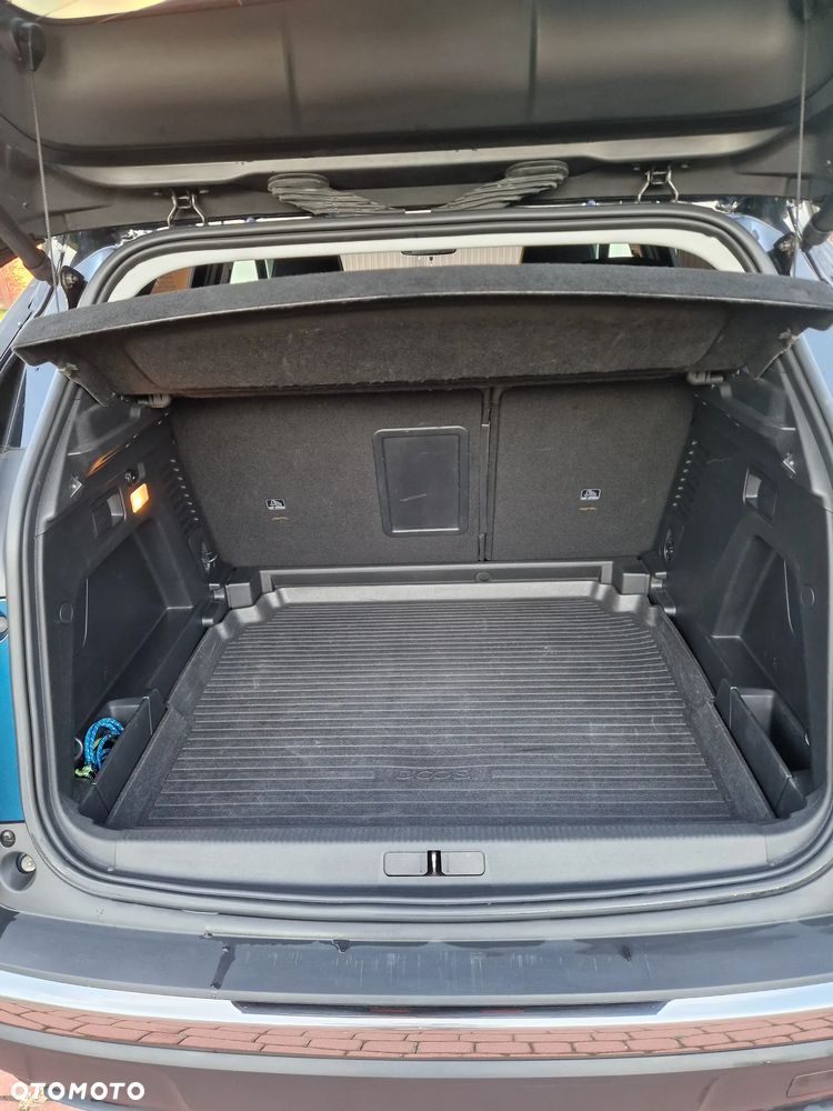 Peugeot 3008 1.2 PureTech Allure S&S EAT8 - 13