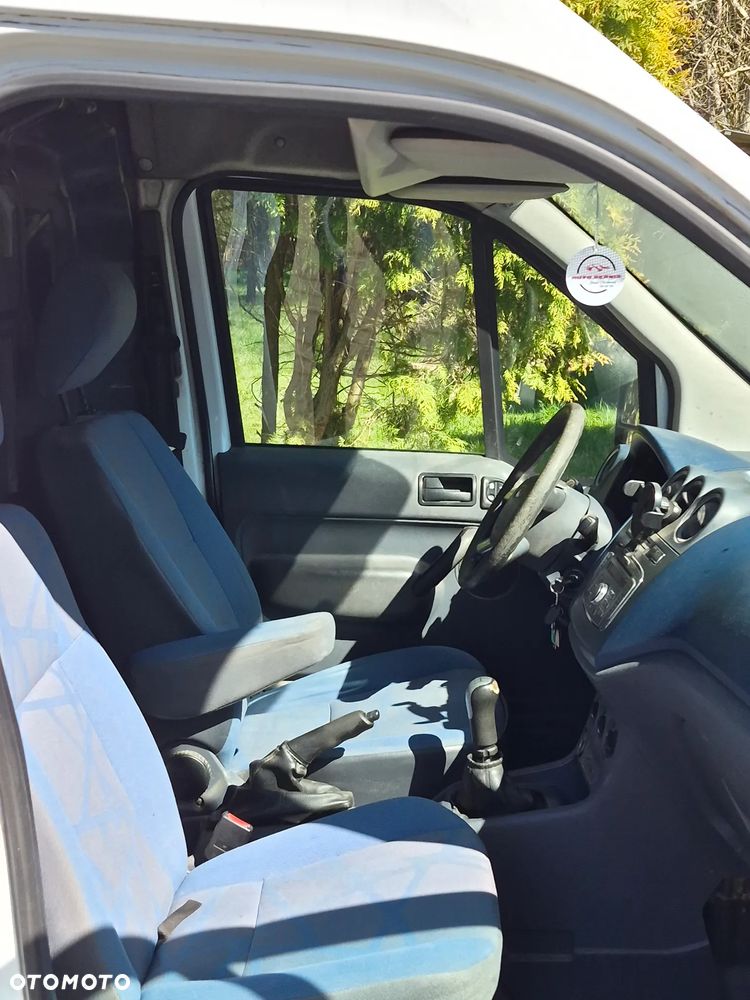 Ford Transit Connect - 13