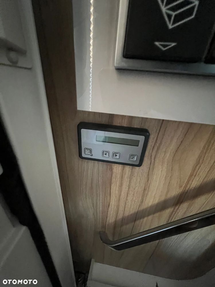 Hymer-Eriba T674CL - 17